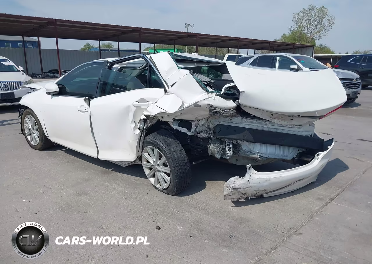 2014 Toyota Camry Xle VIN:4T1BF1FK0EU861504 - 3
