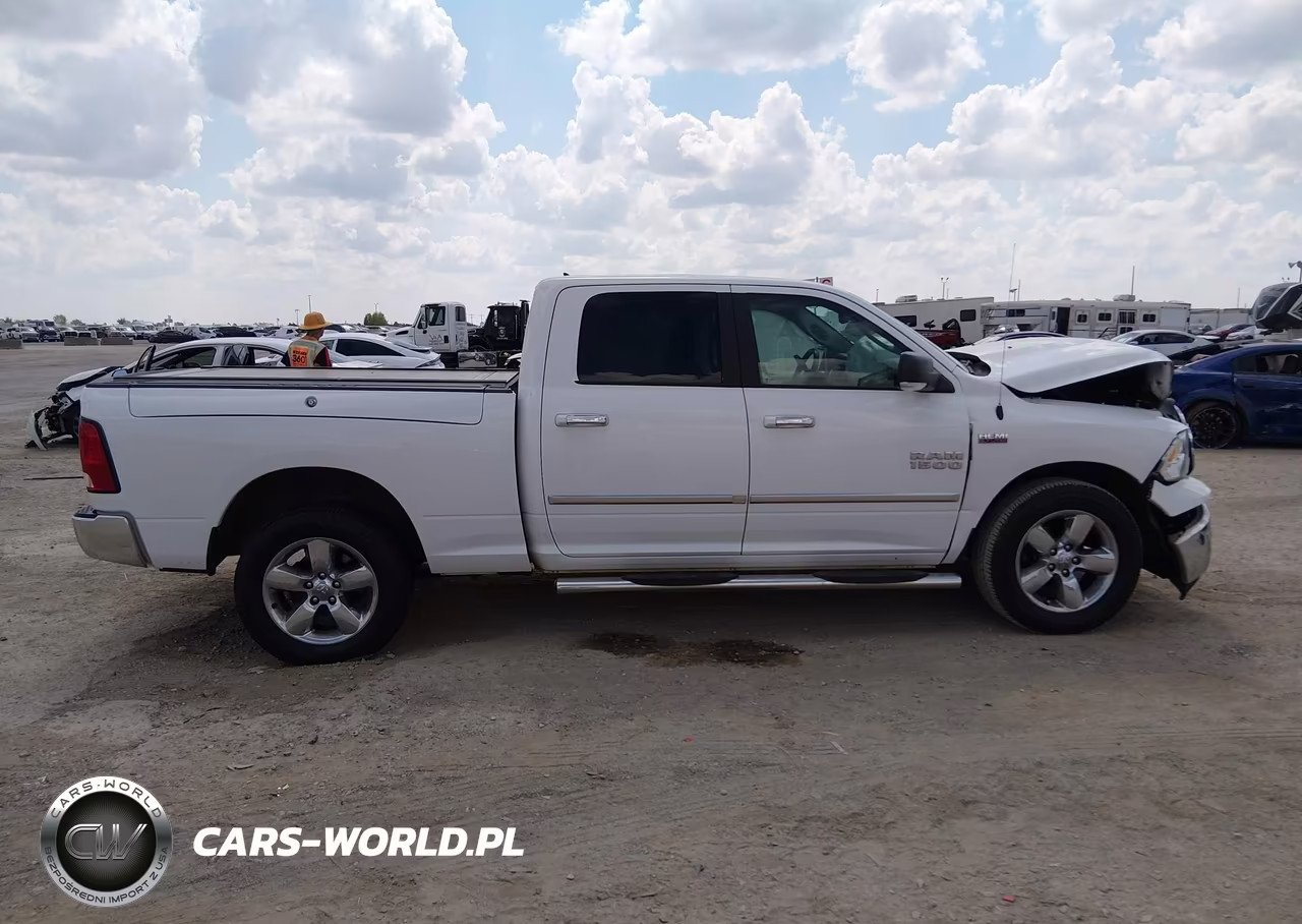 2016 Ram 1500 Lone Star VIN:1C6RR7TT8GS282339 - 13