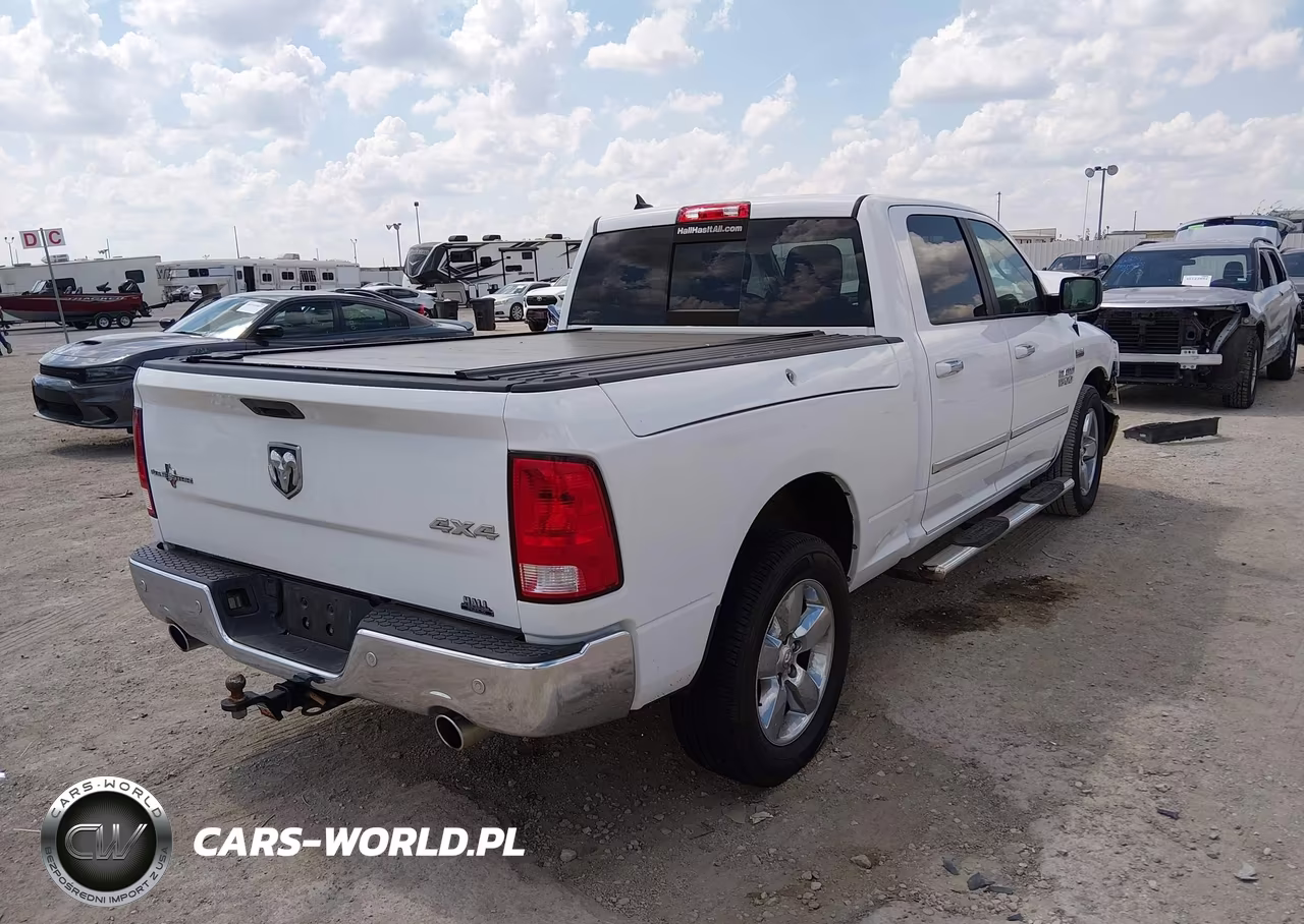 2016 Ram 1500 Lone Star VIN:1C6RR7TT8GS282339 - 4