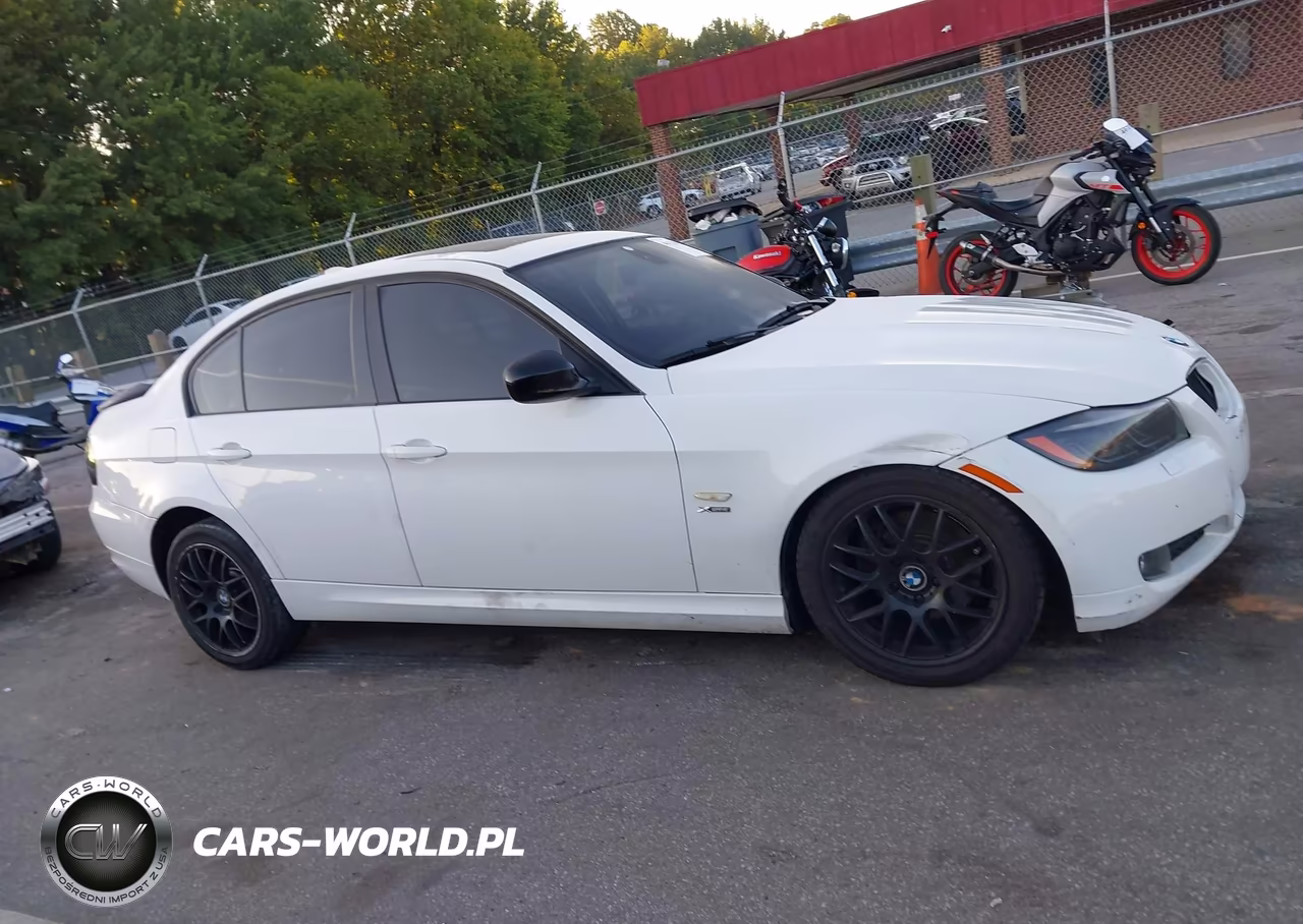 2011 BMW 328I xDrive VIN:WBAPK7C57BF085909 - 13