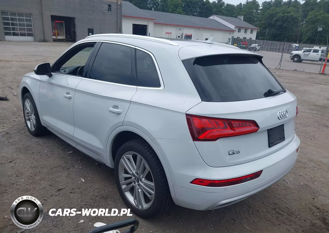 2019 Audi Q5 45 Premium VIN:WA1BNAFY4K2108121 - 3