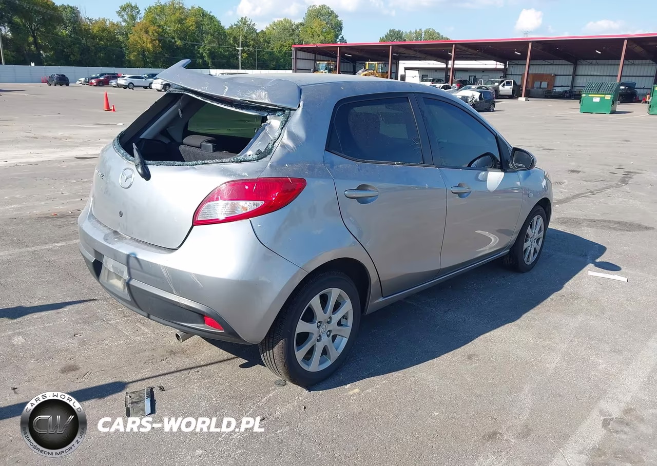 2011 Mazda Mazda2 Touring VIN:JM1DE1HY7B0126698 - 4