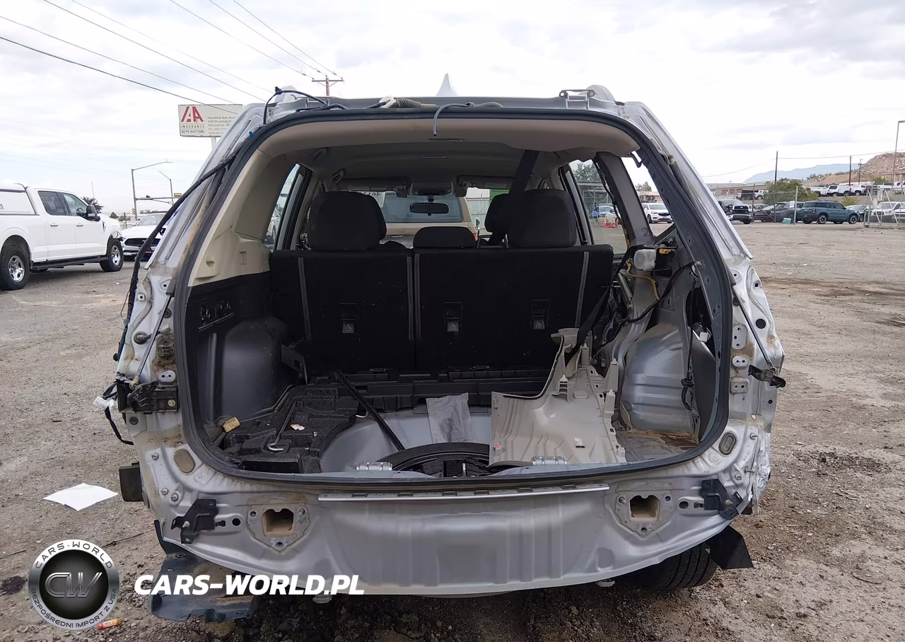 2019 Subaru Forester VIN:JF2SKACC1KH595395 - 17