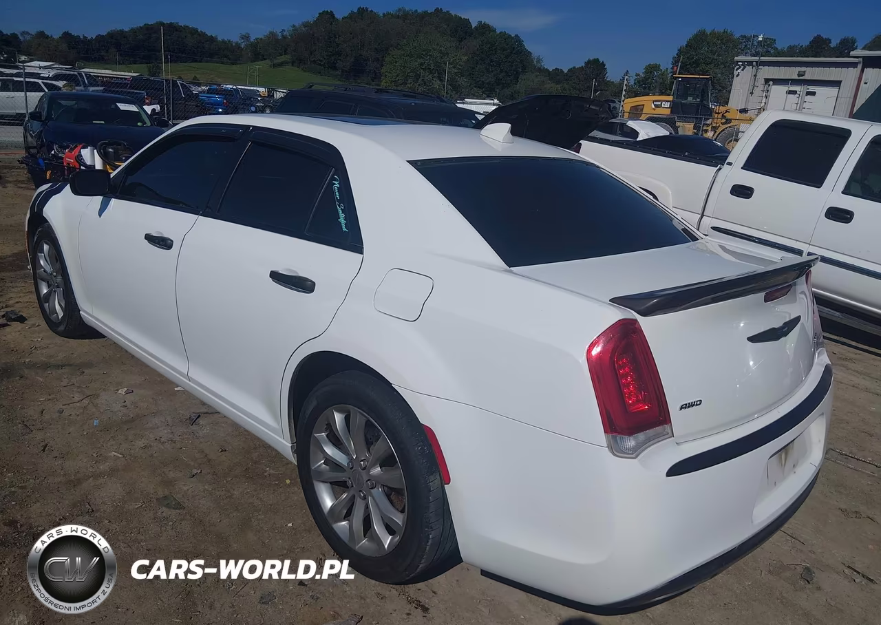 2019 Chrysler 300 Limited Awd VIN:2C3CCAKG0KH578154 - 3
