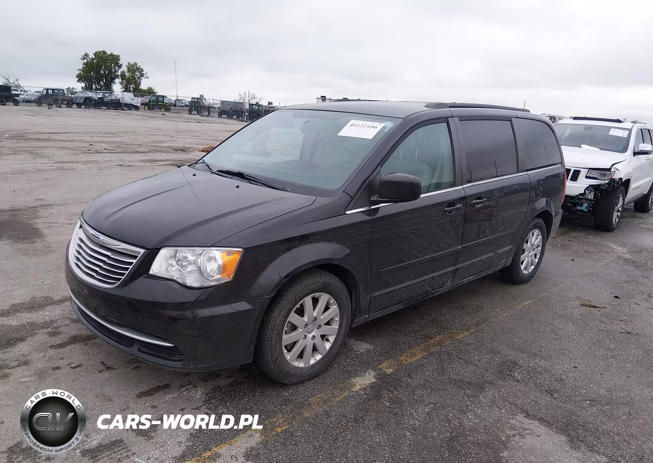 2015 Chrysler Town & Country Lx VIN:2C4RC1AG8FR675335 - 2