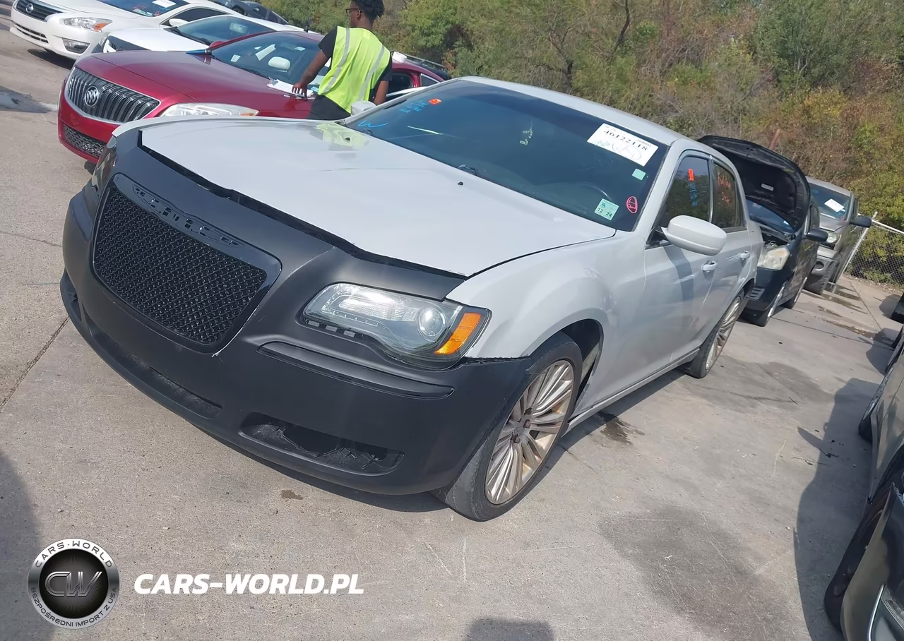 2014 Chrysler 300 VIN:2C3CCAAG3EH345732 - 2