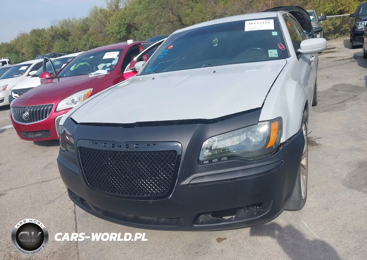 2014 Chrysler 300 VIN:2C3CCAAG3EH345732 - 6