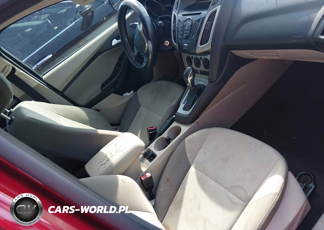 2013 Ford Focus Se VIN:1FADP3F2XDL318919 - 5