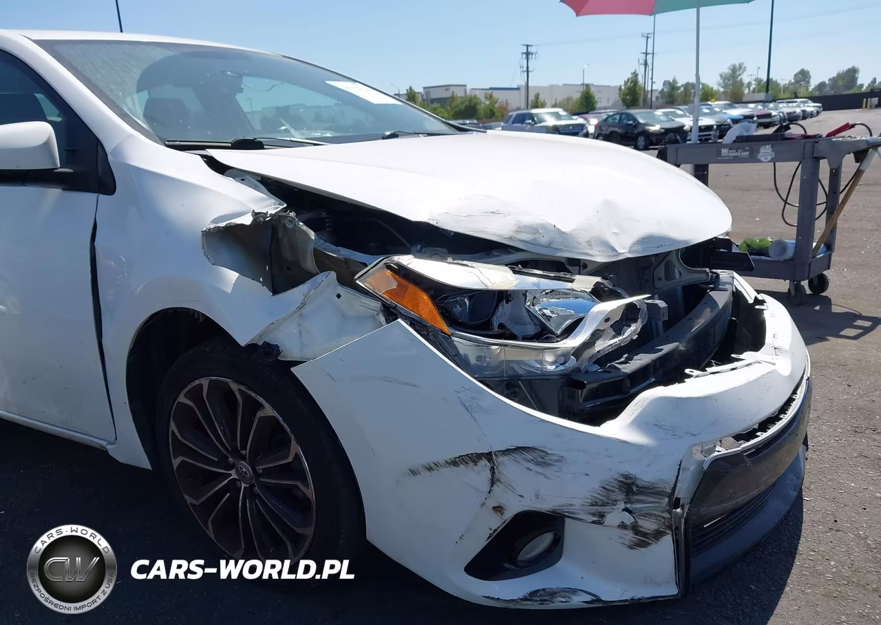 2016 Toyota Corolla S Plus VIN:5YFBURHE0GP520037 - 6