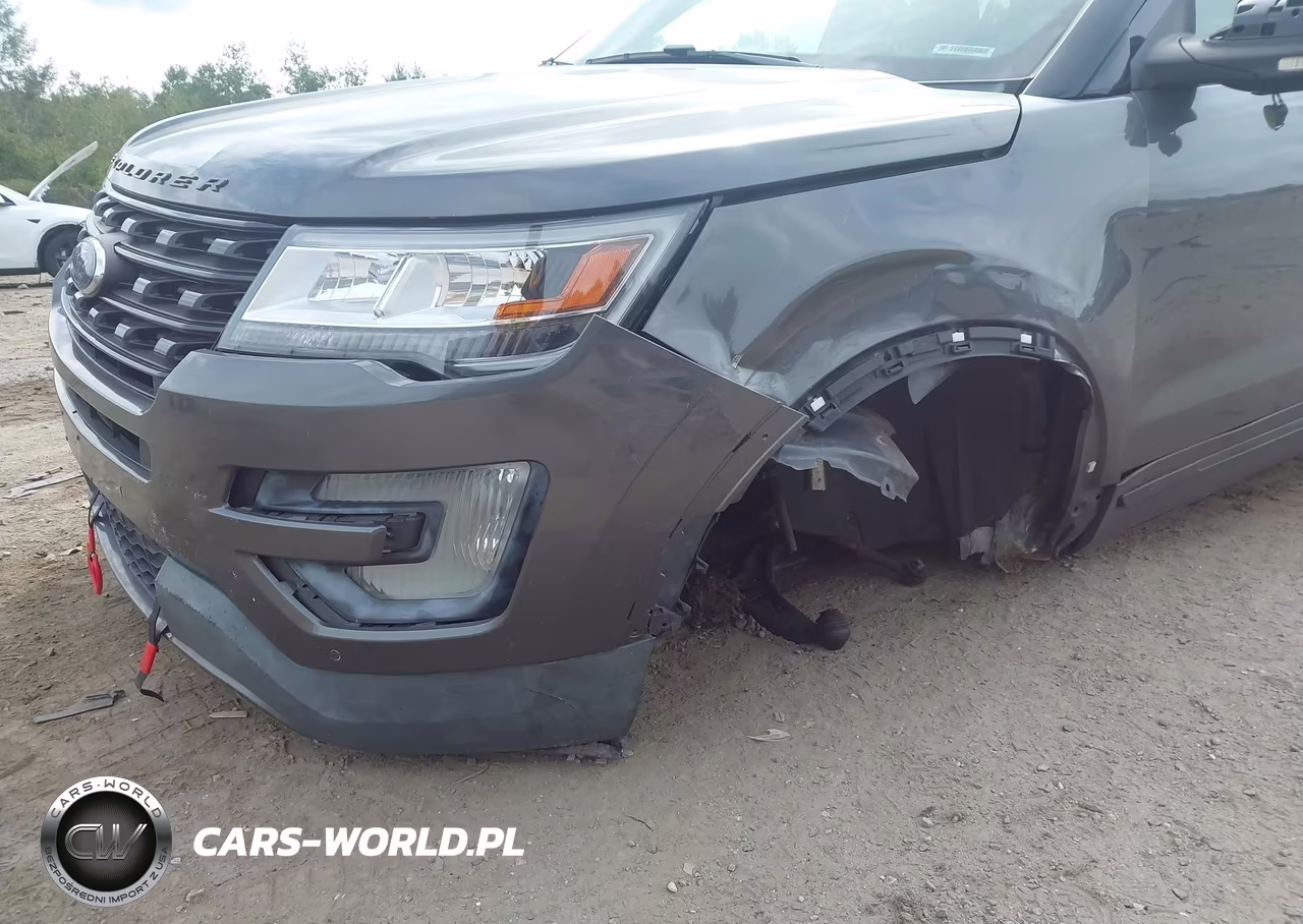 2016 Ford Explorer Sport VIN:1FM5K8GTXGGC19107 - 6