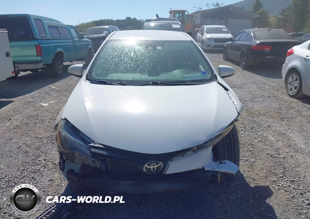 2018 Toyota Corolla Le VIN:2T1BURHEXJC997081 - 13