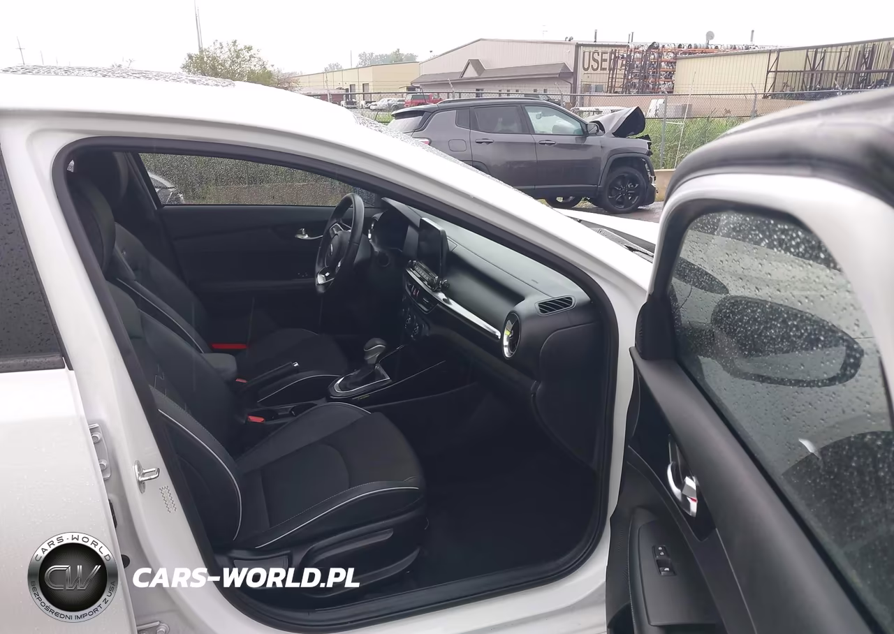 2021 Kia Forte Gt-Line VIN:3KPF34AD2ME392471 - 5