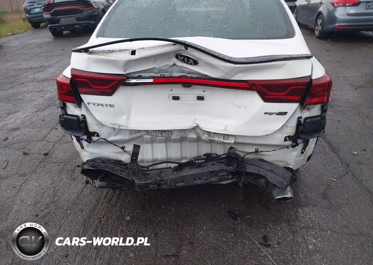 2021 Kia Forte Gt-Line VIN:3KPF34AD2ME392471 - 6