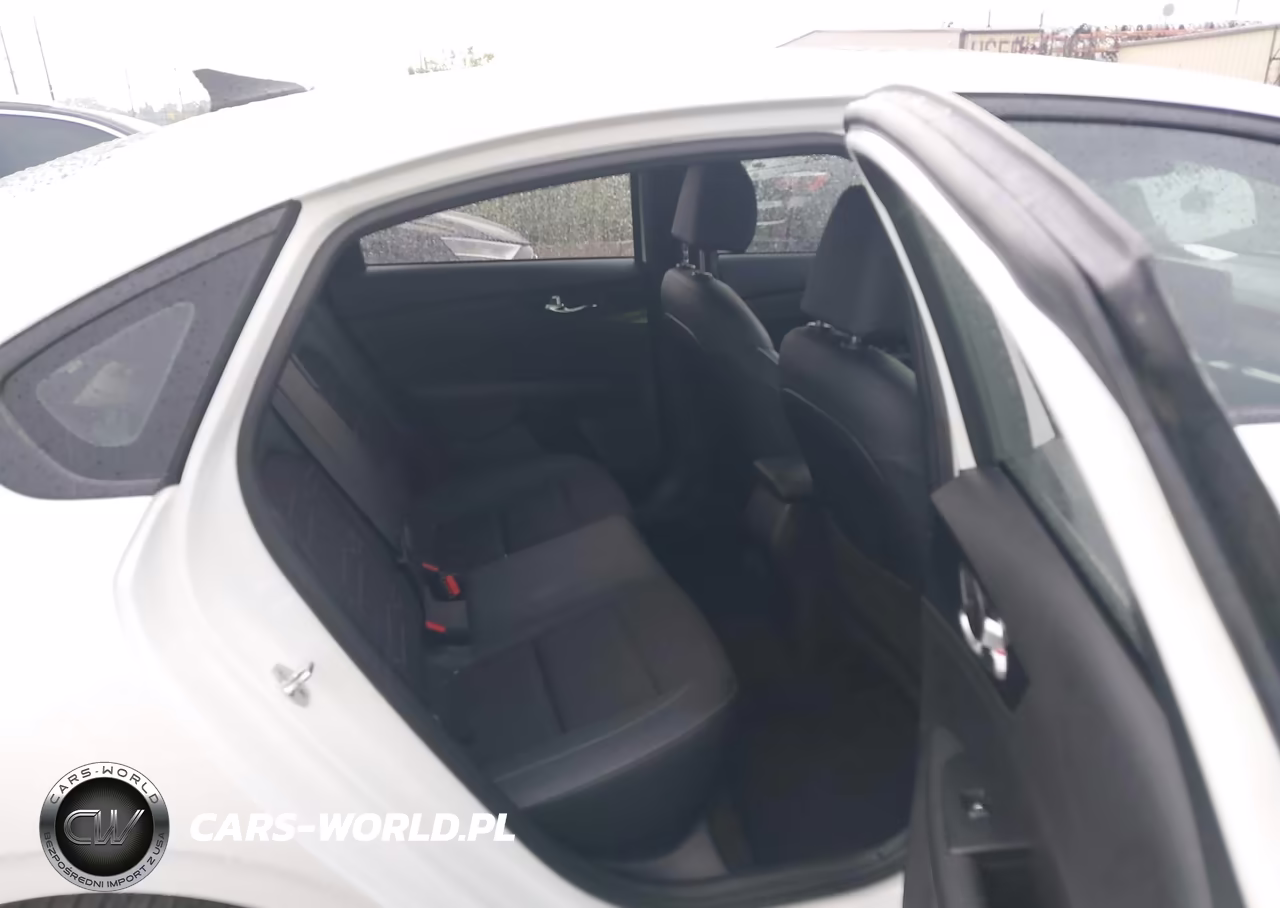 2021 Kia Forte Gt-Line VIN:3KPF34AD2ME392471 - 8