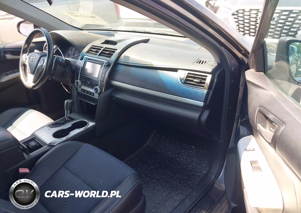 2014 Toyota Camry Se Sport VIN:4T1BF1FKXEU729544 - 5