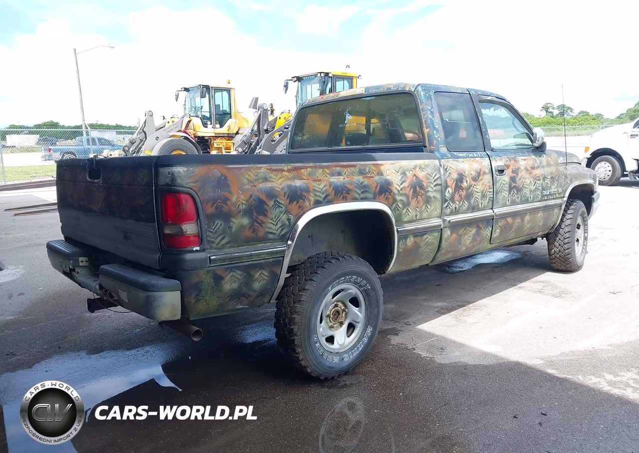 1995 Dodge Ram 1500 VIN:3B7HF13Z9SM160525 - 4