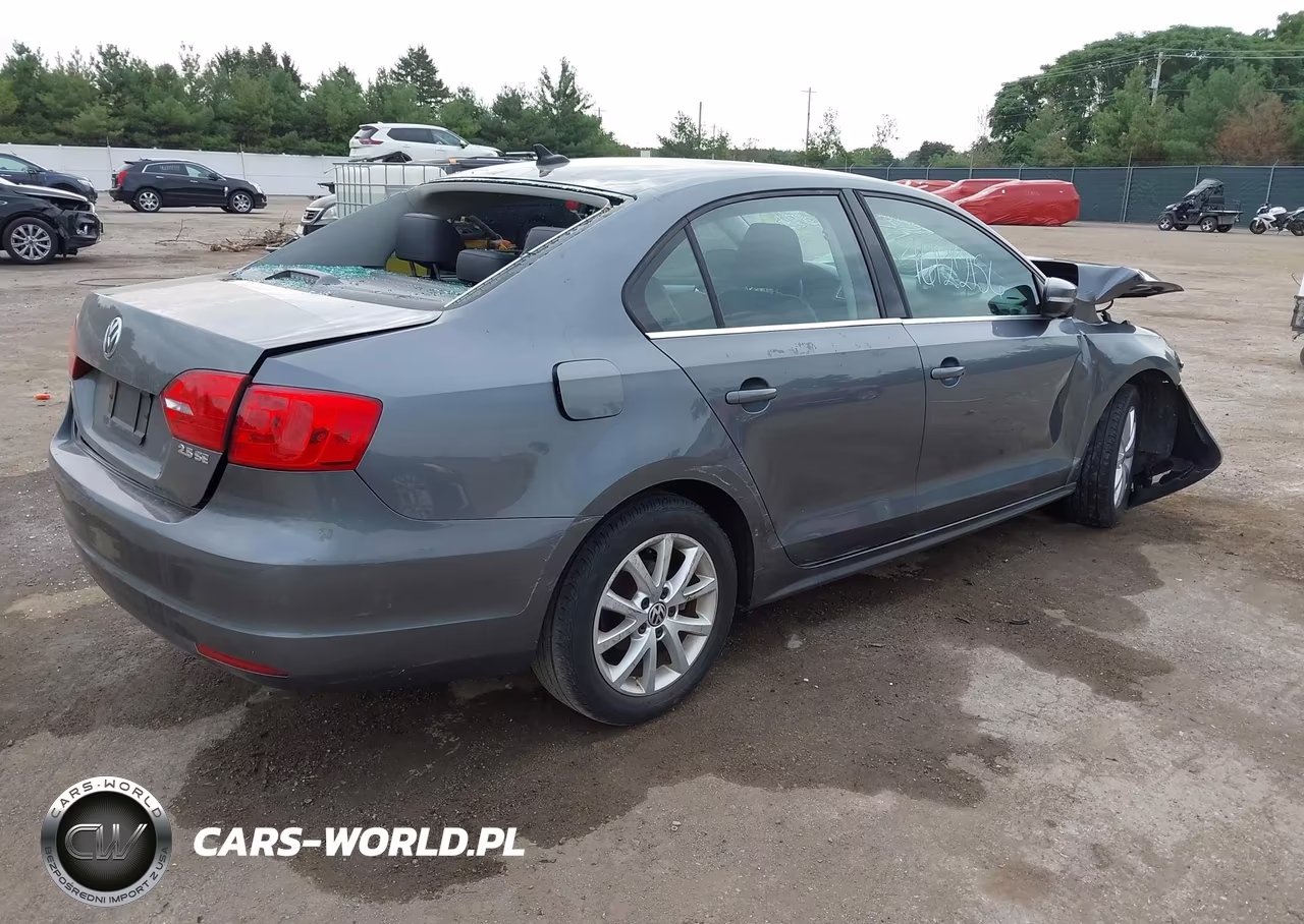 2013 Volkswagen Jetta 2.5L Se VIN:3VWDX7AJ6DM368003 - 4