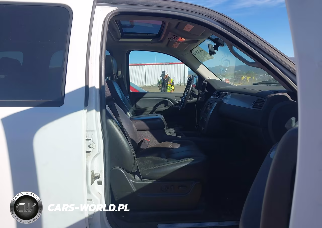 2008 Chevrolet Tahoe Lt VIN:1GNFK13028R118863 - 5