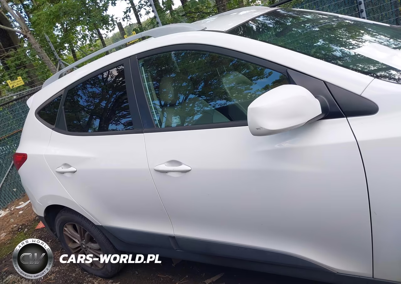 2015 Hyundai Tucson Se VIN:KM8JU3AG2FU078010 - 13