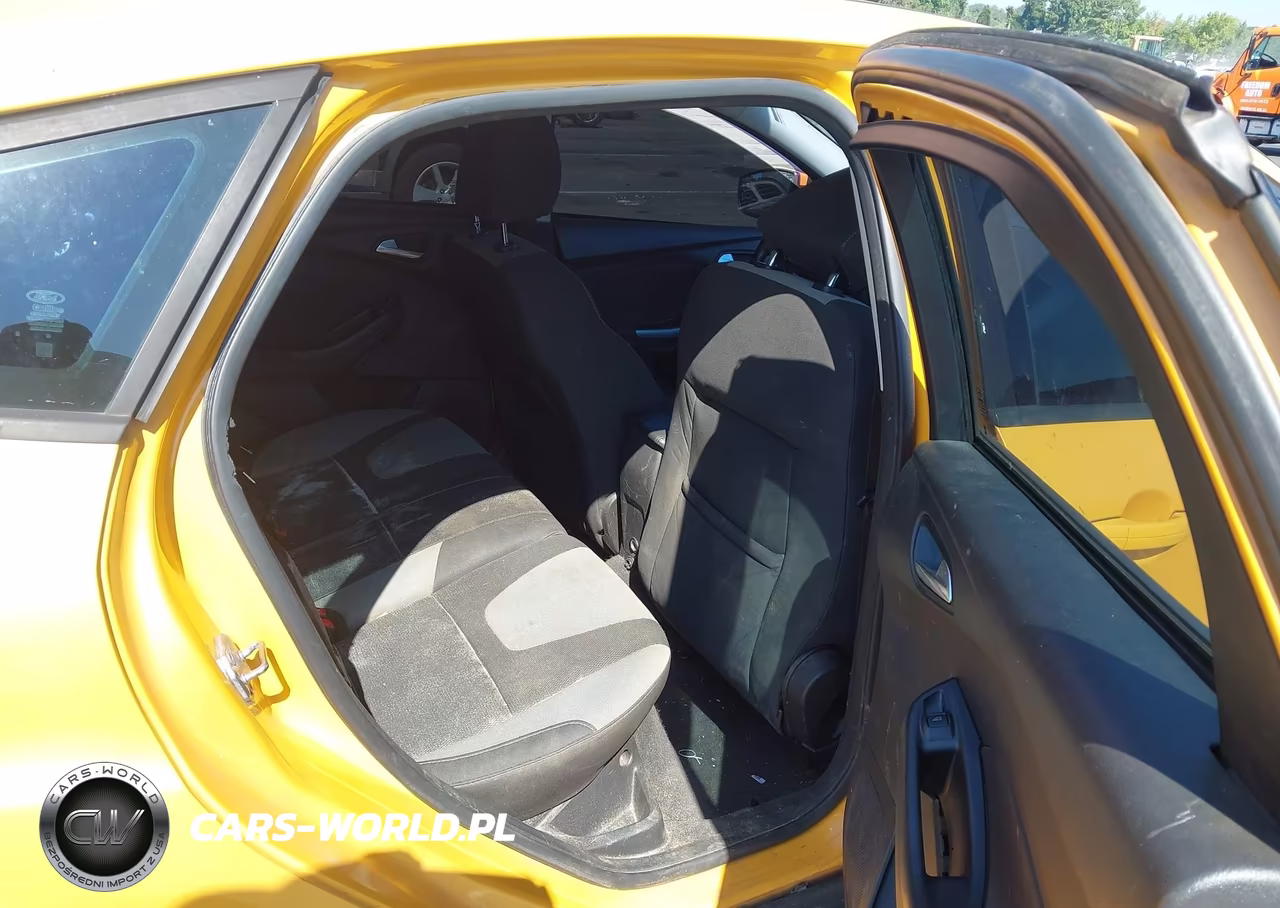 2012 Ford Focus Se VIN:1FAHP3K21CL407395 - 8