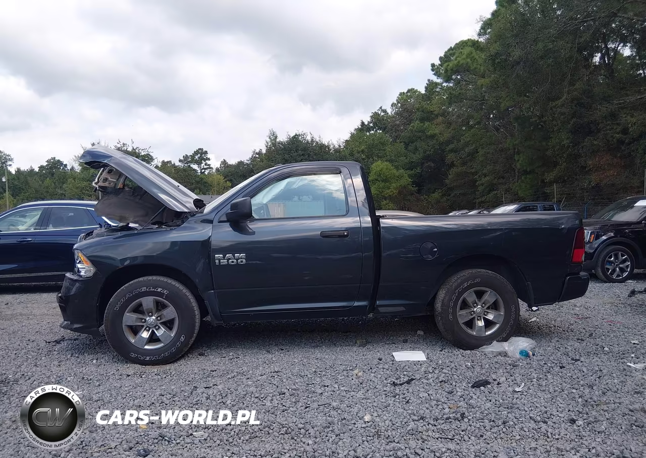 2018 Ram 1500 Express 4X2 6'4 Box VIN:3C6JR6AG7JG210091 - 15