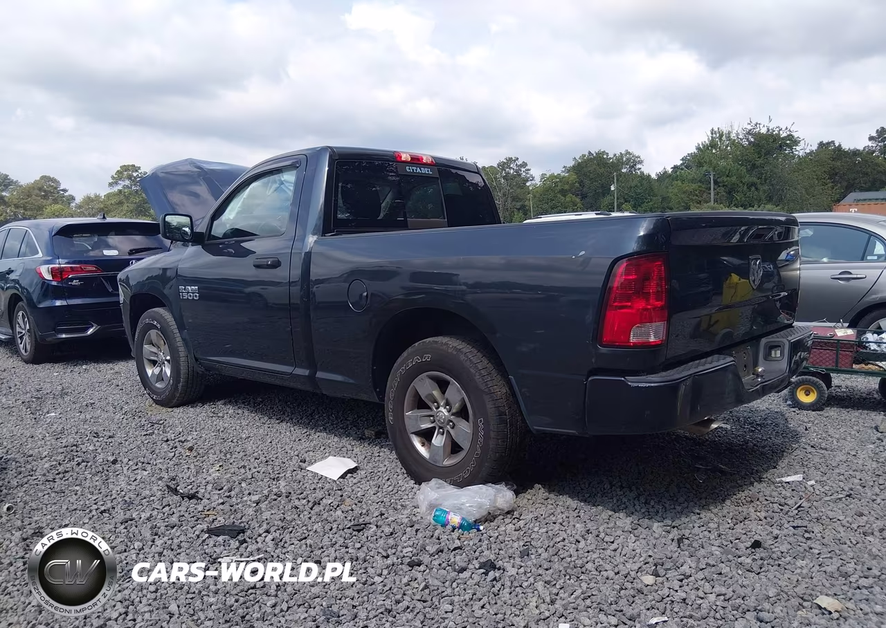 2018 Ram 1500 Express 4X2 6'4 Box VIN:3C6JR6AG7JG210091 - 3