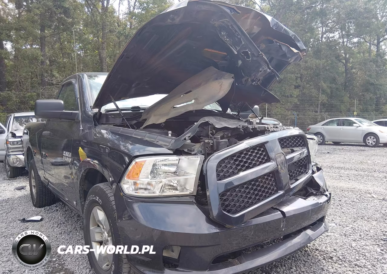 2018 Ram 1500 Express 4X2 6'4 Box VIN:3C6JR6AG7JG210091 - 6
