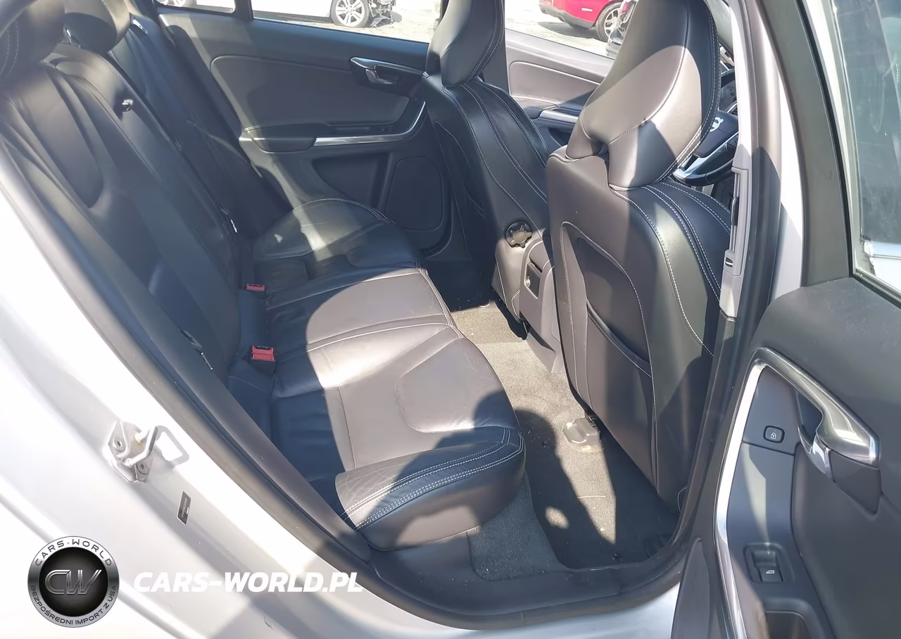 2014 Volvo S60 T5 VIN:YV1612FS5E2270438 - 8