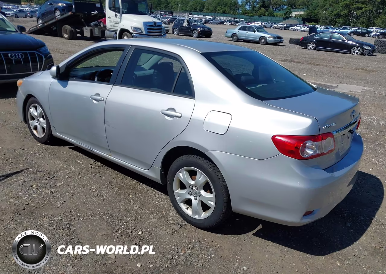 2011 Toyota Corolla Le VIN:2T1BU4EE0BC574938 - 3