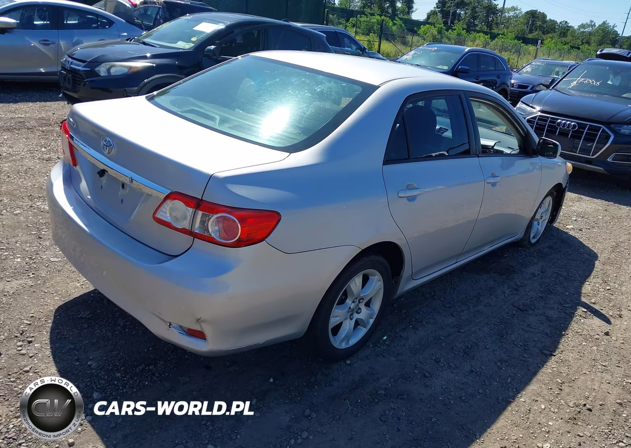 2011 Toyota Corolla Le VIN:2T1BU4EE0BC574938 - 4