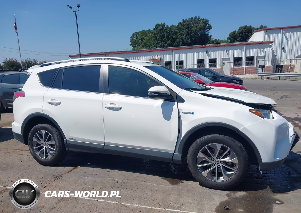 2018 Toyota Rav4 Hybrid Le VIN:JTMRJREVXJD231897 - 13