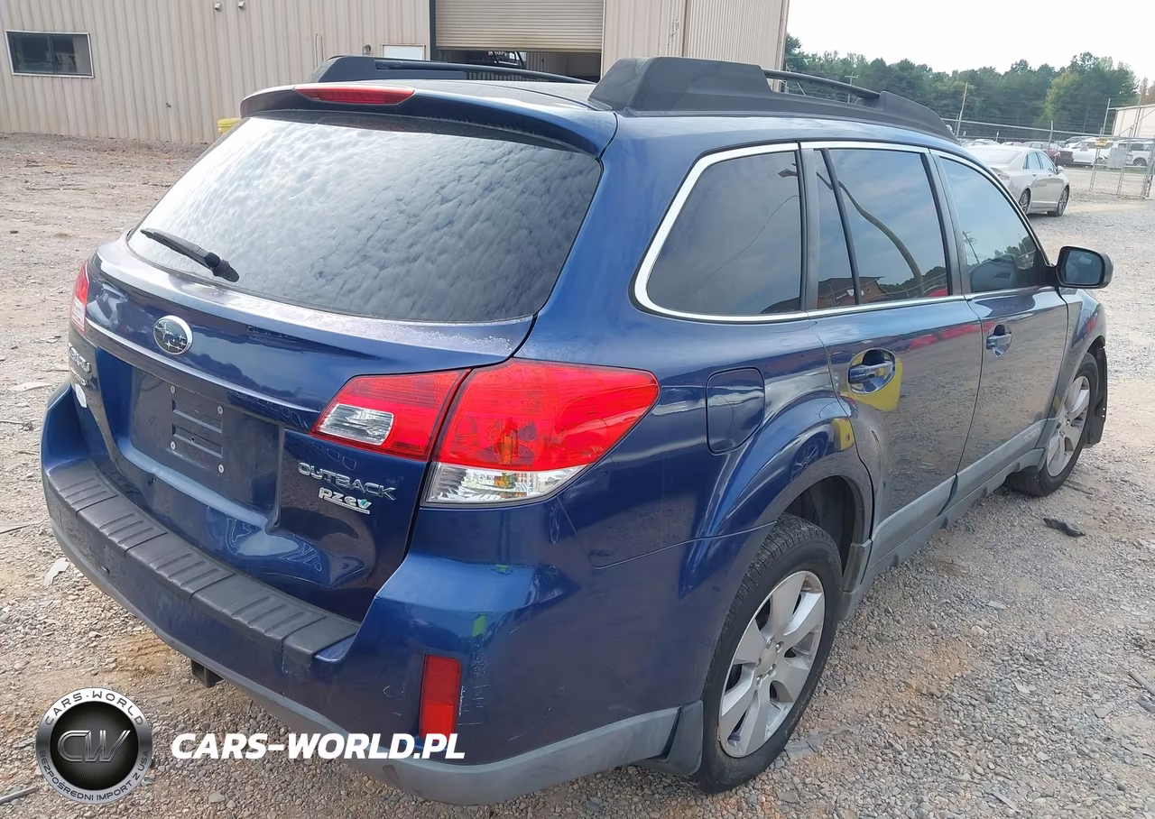 2010 Subaru Outback 2.5I Premium VIN:4S4BRBCC6A3369781 - 4