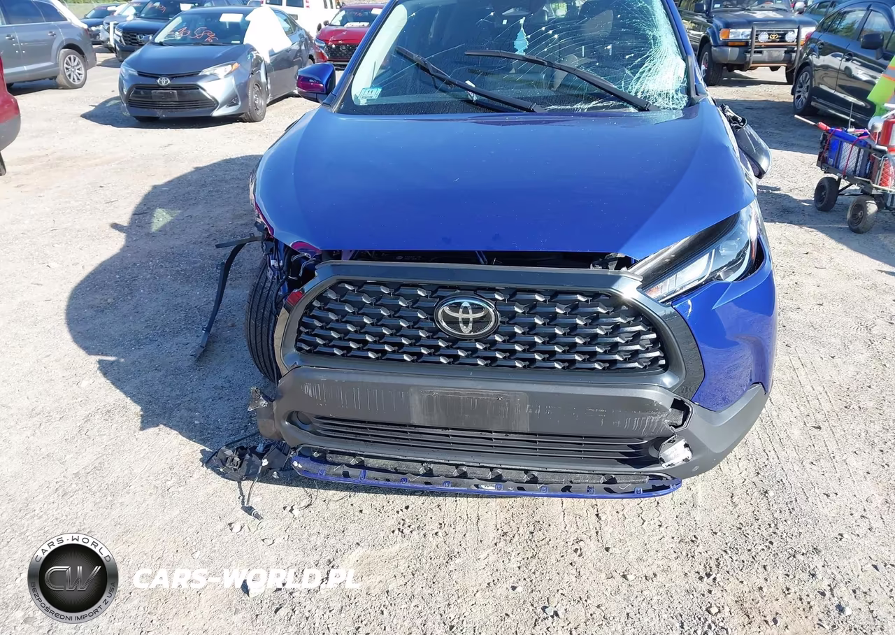 2024 Toyota Corolla Cross Le VIN:7MUBAABG0RV115705 - 18
