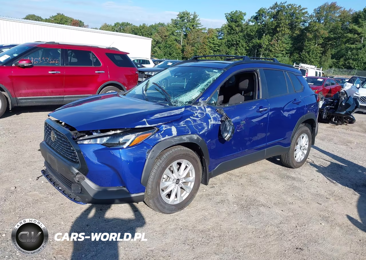 2024 Toyota Corolla Cross Le VIN:7MUBAABG0RV115705 - 2
