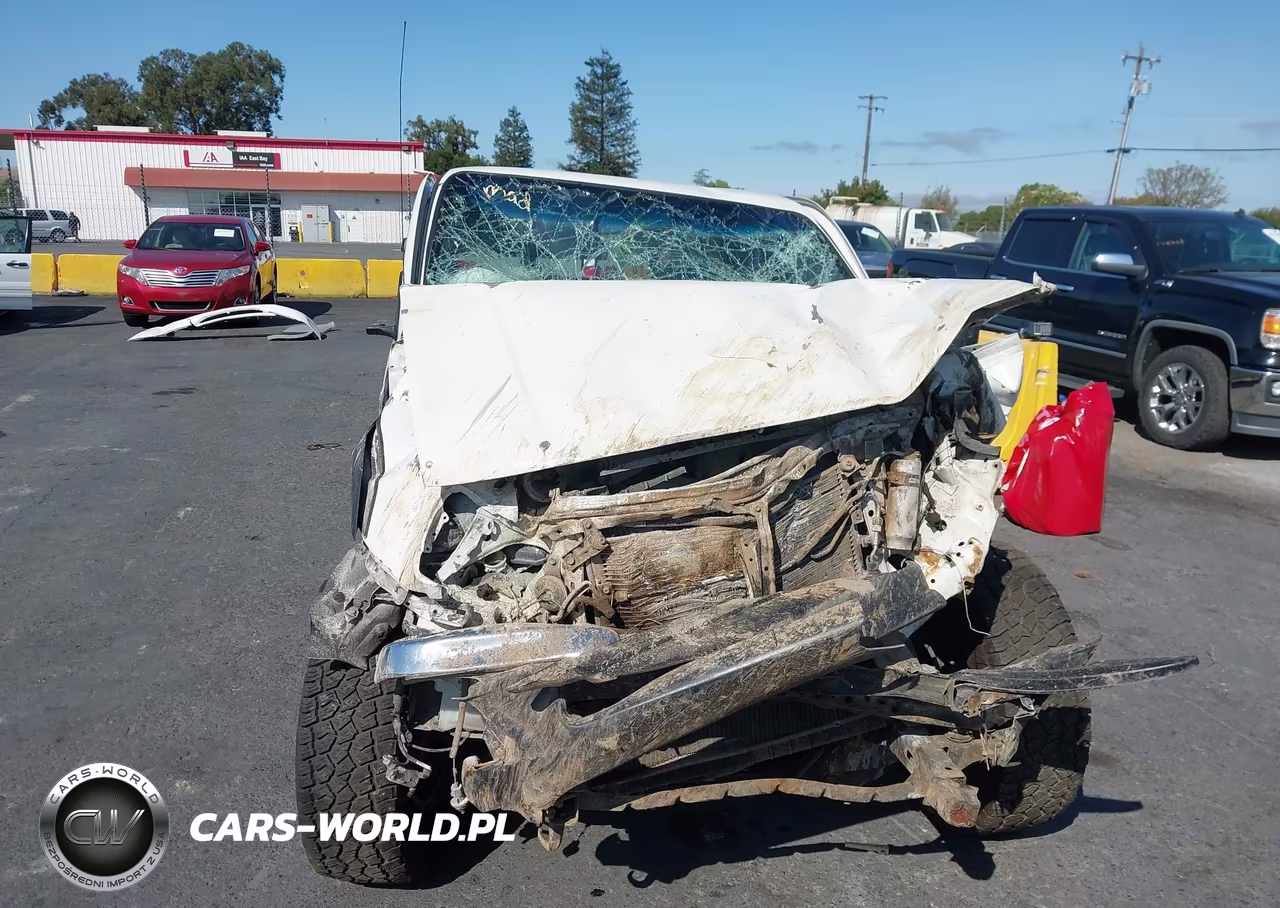 2000 Toyota Tacoma Base V6 VIN:4TAWN72N0YZ680773 - 13