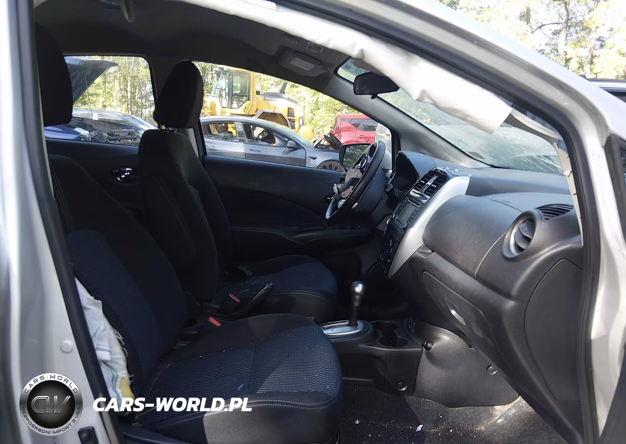 2018 Nissan Versa Note Sv VIN:3N1CE2CP8JL362040 - 5