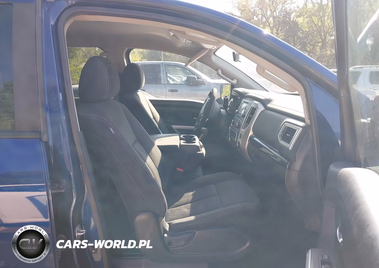 2017 Nissan Titan Sv VIN:1N6AA1EJXHN575761 - 5