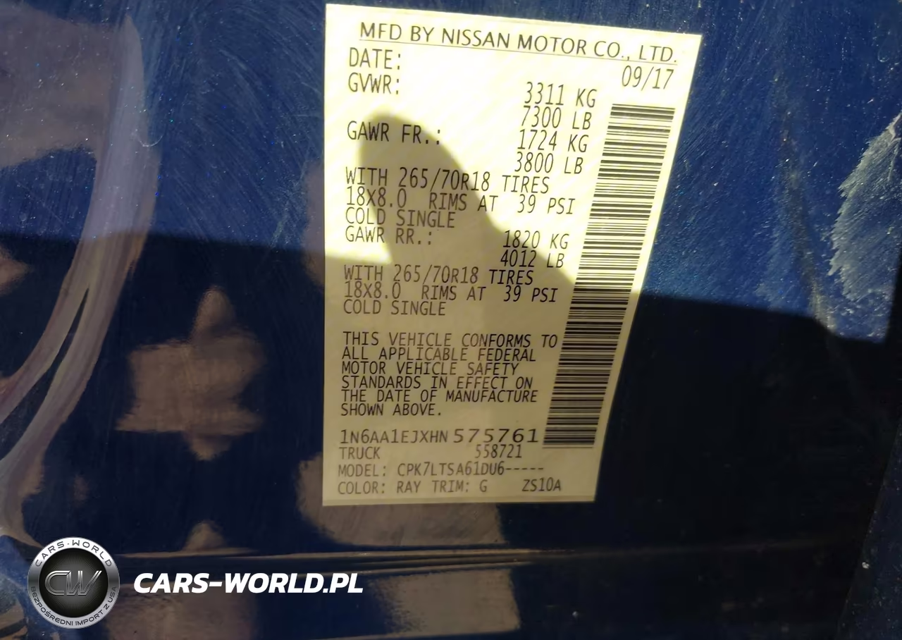 2017 Nissan Titan Sv VIN:1N6AA1EJXHN575761 - 9