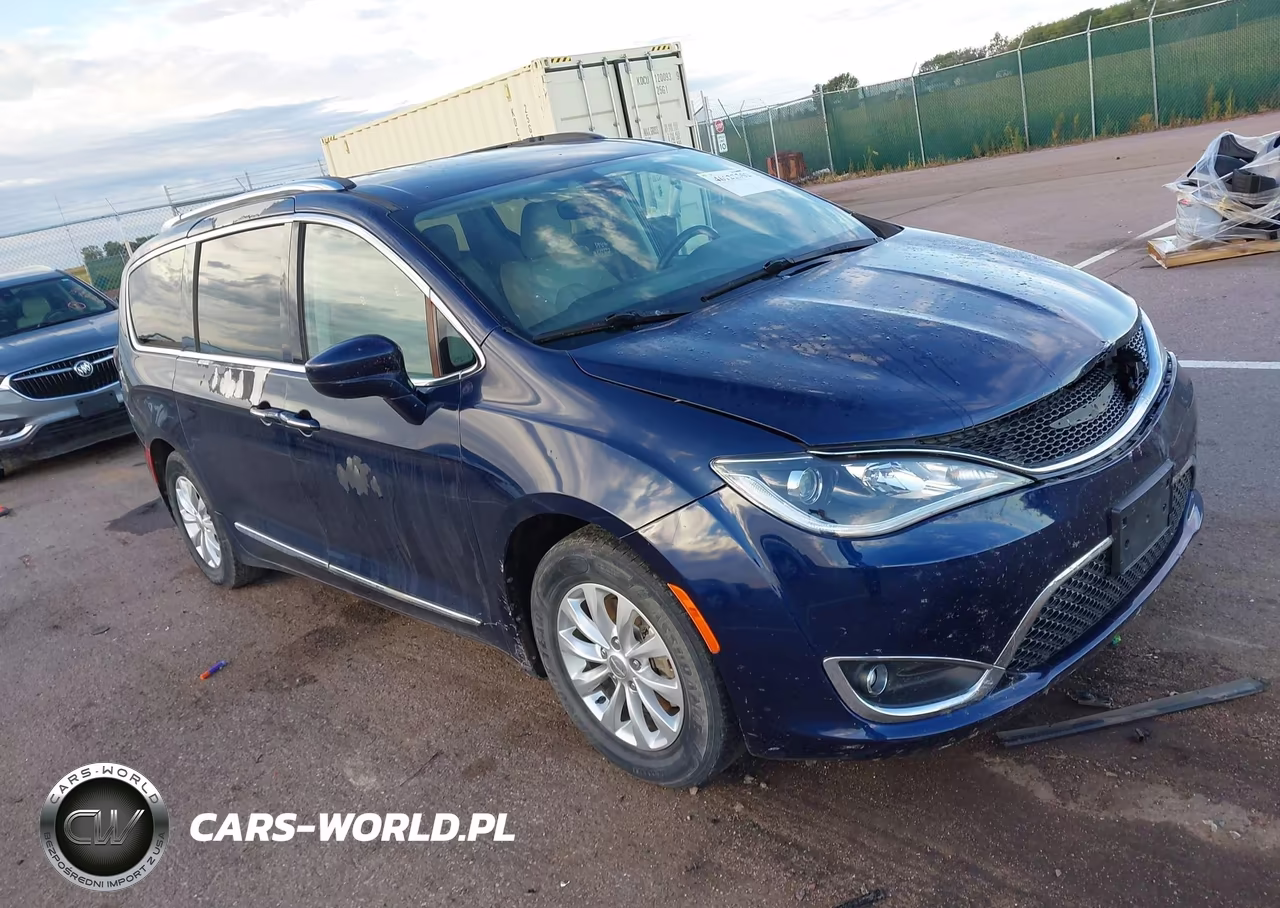 2018 Chrysler Pacifica Touring L