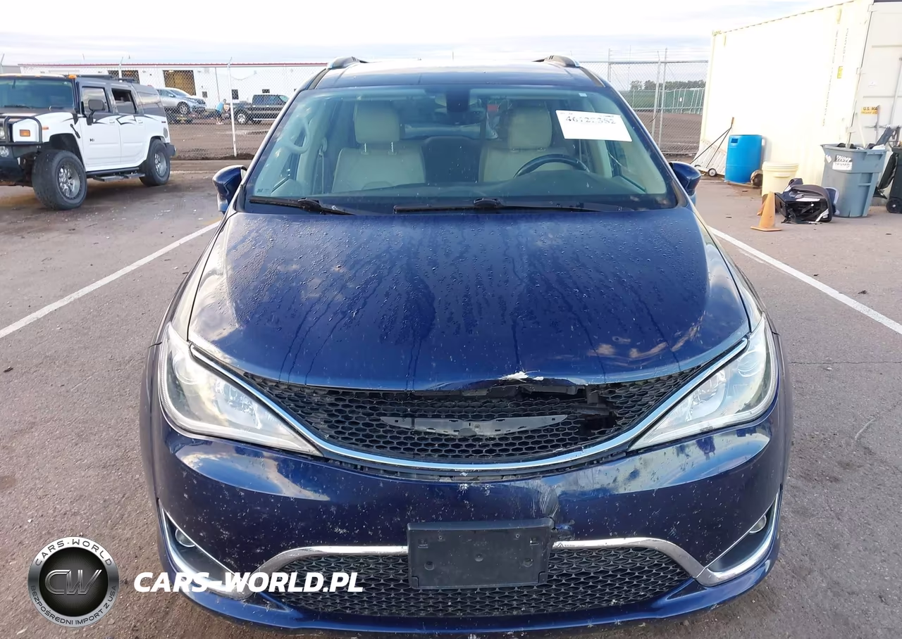 2018 Chrysler Pacifica Touring L VIN:2C4RC1BG1JR193166 - 6