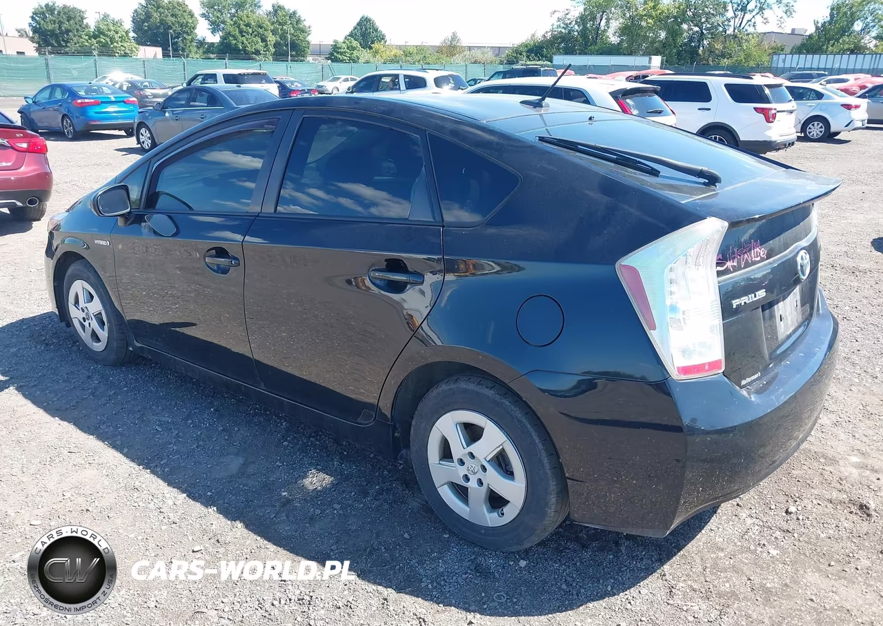 2011 Toyota Prius Two VIN:JTDKN3DU3B1403069 - 3