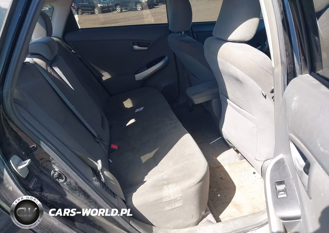 2011 Toyota Prius Two VIN:JTDKN3DU3B1403069 - 8