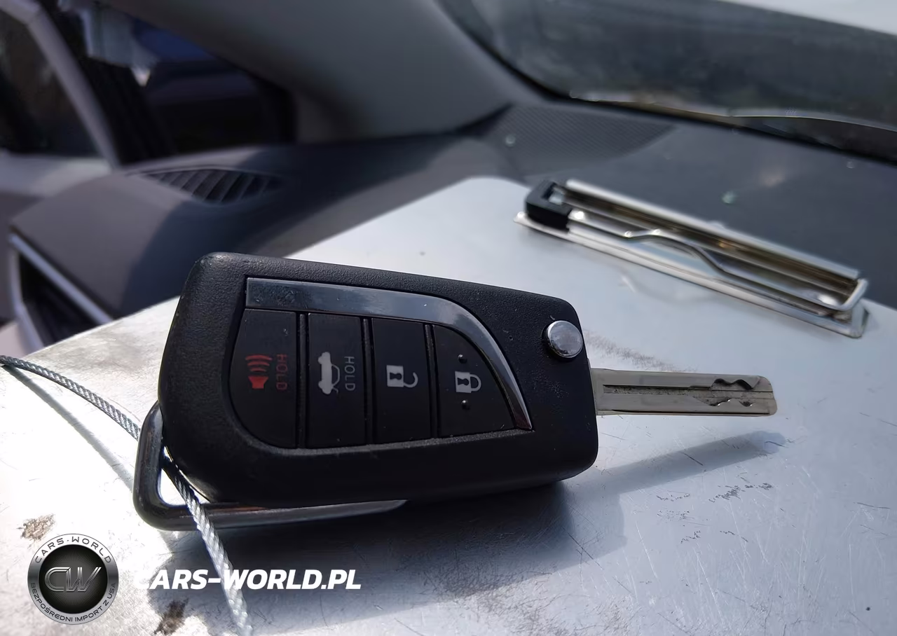 2024 Toyota Corolla Le VIN:5YFB4MDE6RP189556 - 11