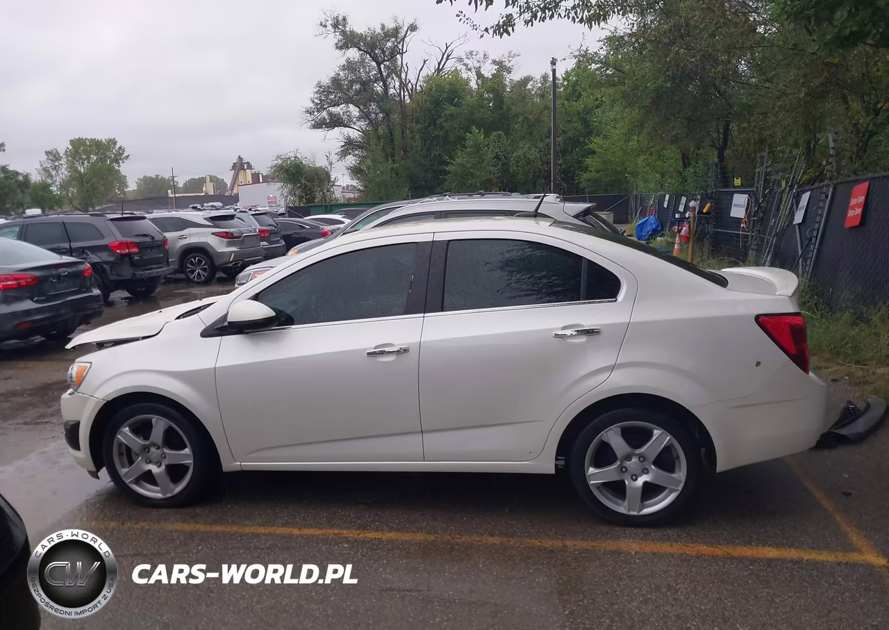 2014 Chevrolet Sonic Ltz Auto VIN:1G1JE5SB2E4212067 - 14