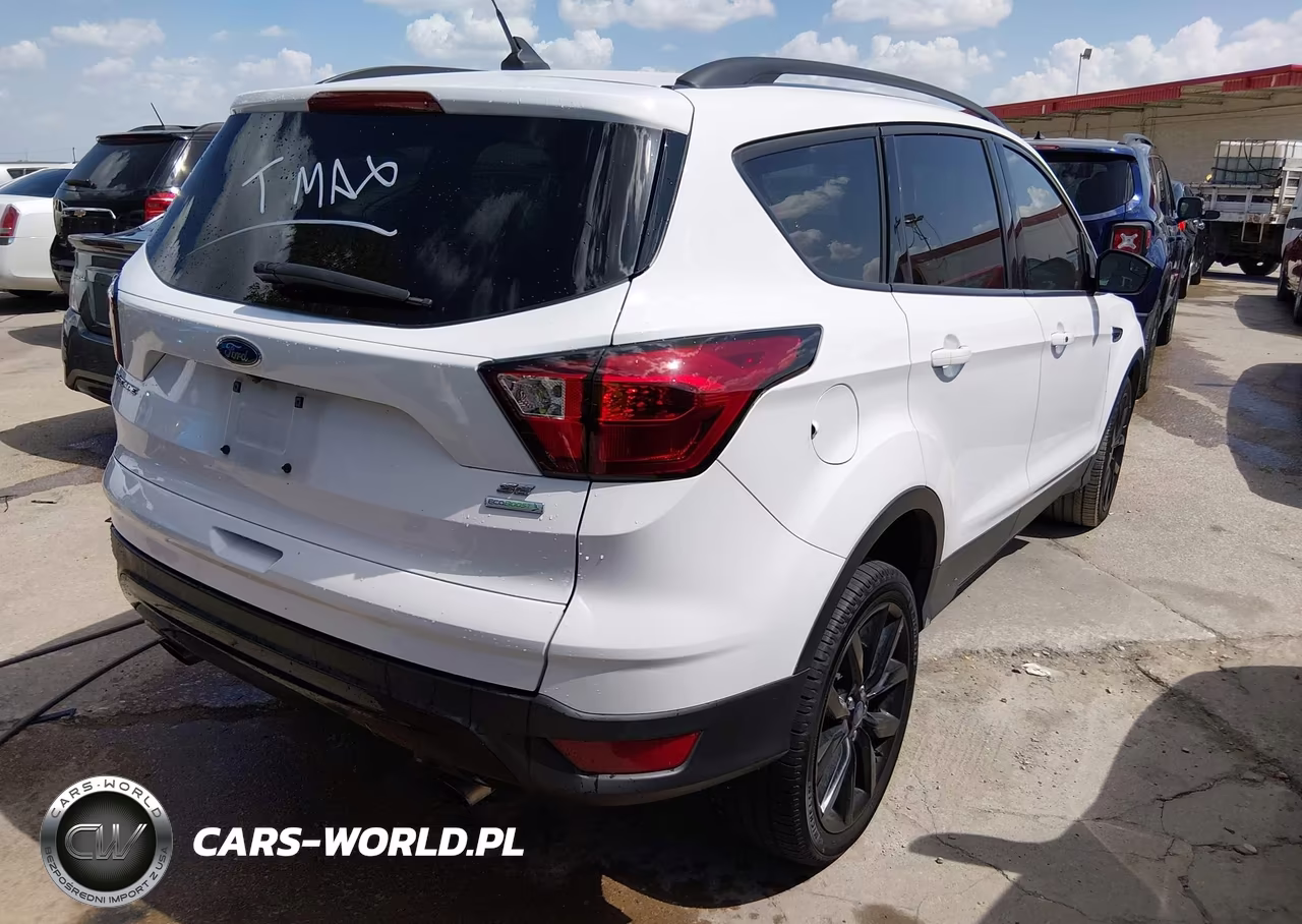 2019 Ford Escape Se VIN:1FMCU0GD8KUA40926 - 4
