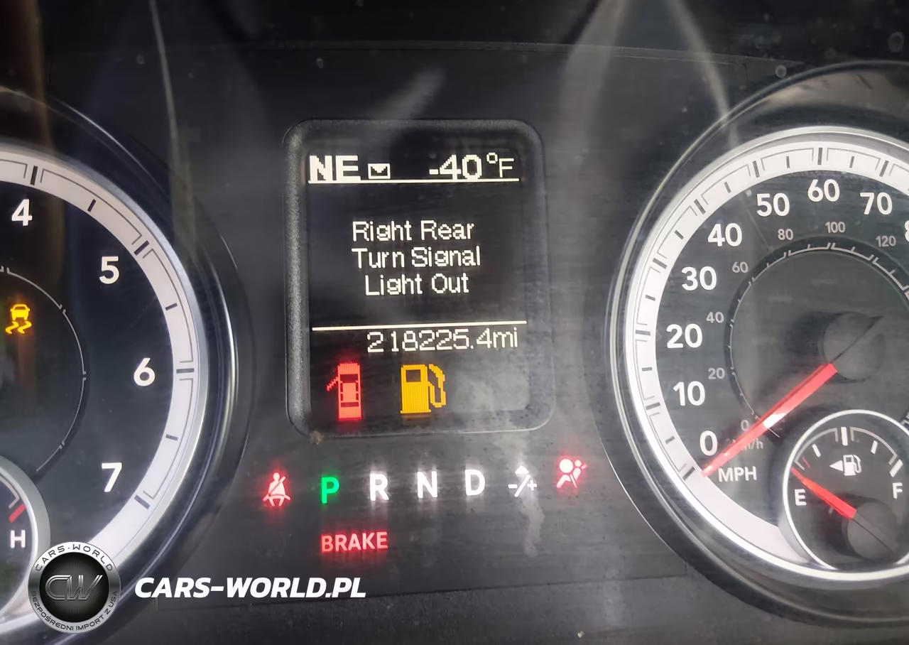 2015 Ram 1500 Express VIN:1C6RR6FT9FS530280 - 15
