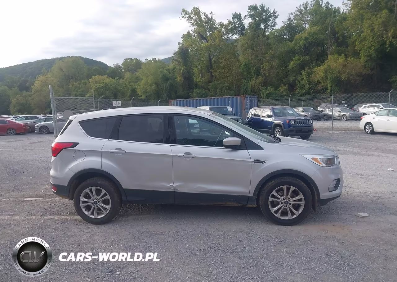 2019 Ford Escape Se VIN:1FMCU0GD5KUB19938 - 13
