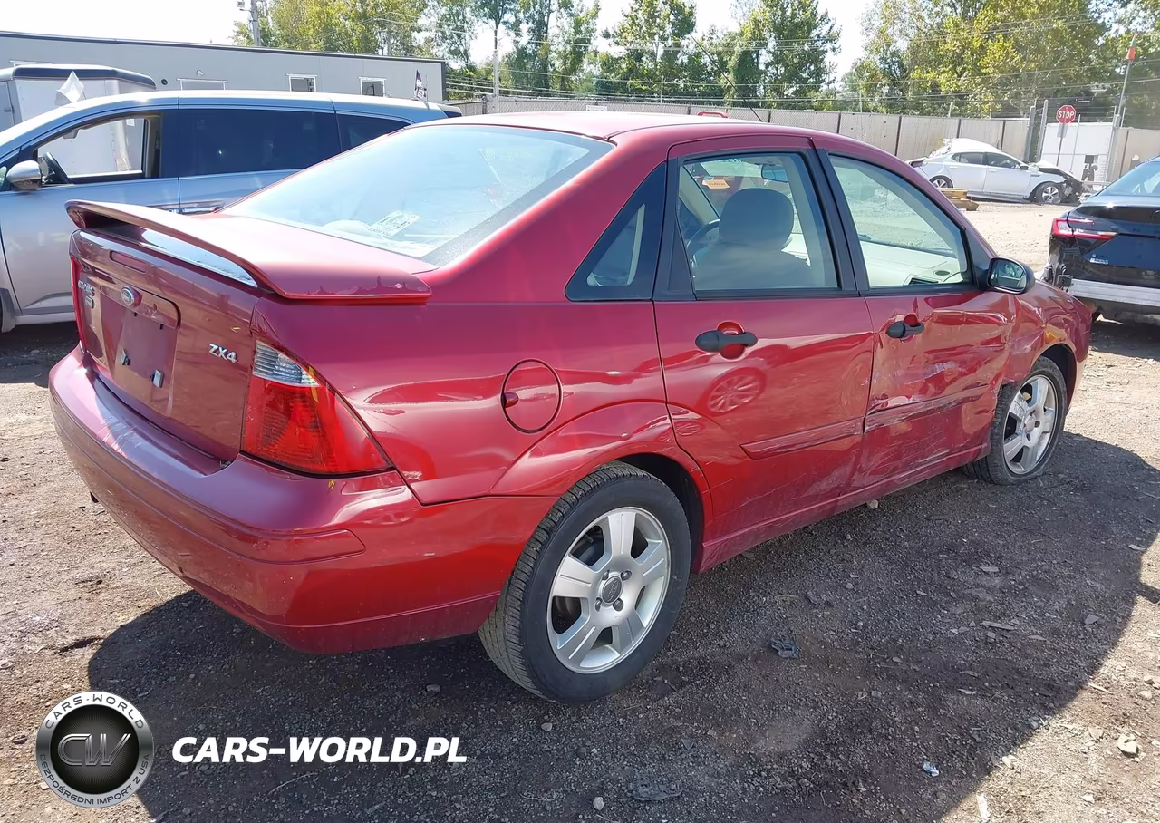 2005 Ford Focus Zx4 VIN:1FAFP34N05W283233 - 4