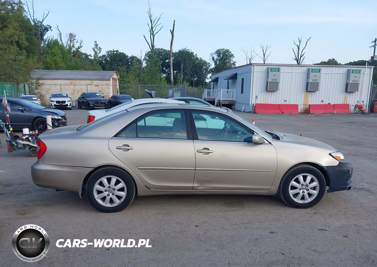 2002 Toyota Camry Xle VIN:4T1BE30K02U059019 - 13