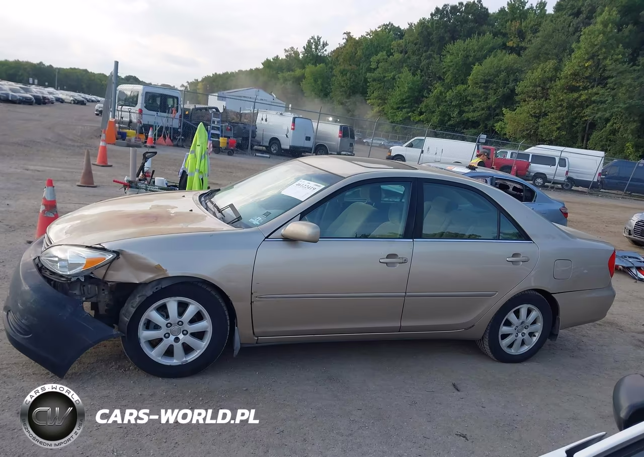 2002 Toyota Camry Xle VIN:4T1BE30K02U059019 - 14